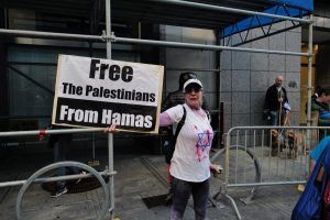 El poder de Hamas sobre Gaza, desde 2006, causa de la opresión y pobreza de los palestinos