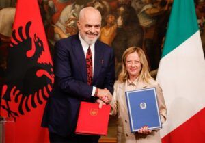 Meloni consigue reducir la inmigración